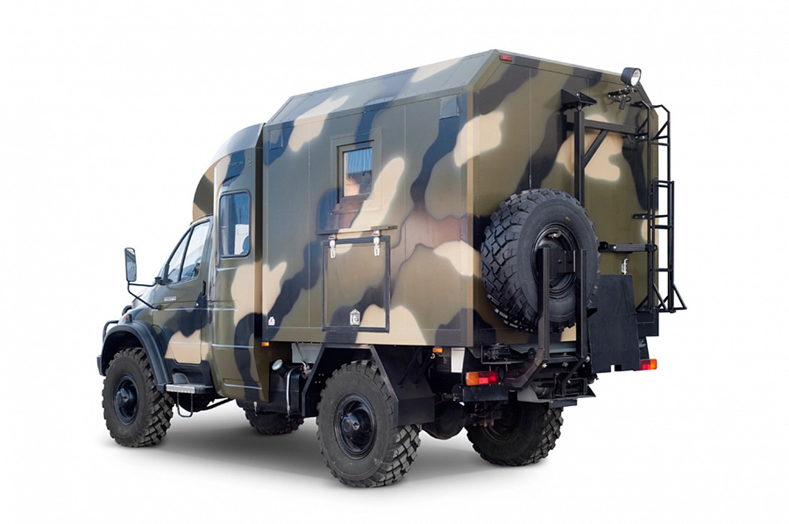 Vehicle for hunting and fishing on the GAZ 33081 chassis with a double Taiga cabin 4